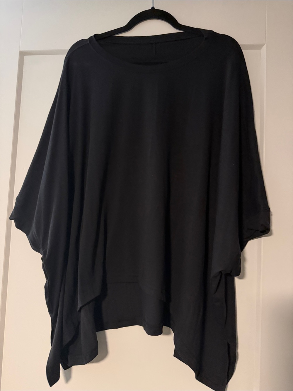 Source Unknown Black Oversized Batwing Top